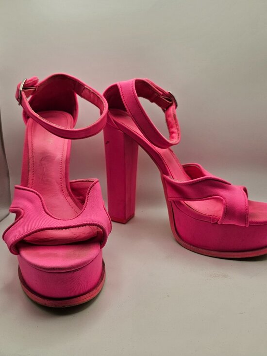 KAYLEEN By Los Angeles Shoes - Kayleen by Los Angeles Hot Pink Odilia‑Style Block Platform Sandals – Size 9